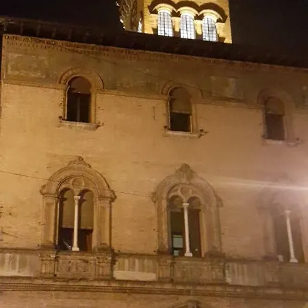 Casa Vacanza Del Podesta Vakantiehuis Bologna